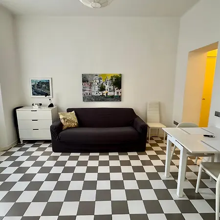 Celestia Canal View Apartmán