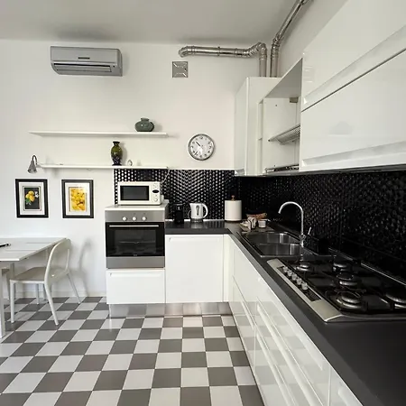 Celestia Canal View *